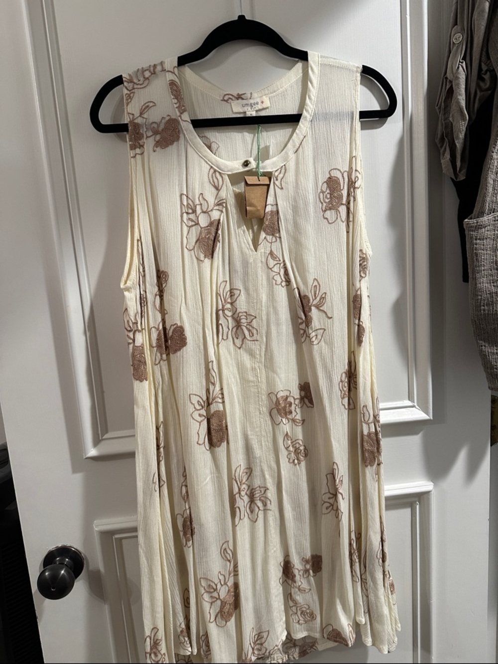 Umgee Cream Sleeveless Tunic with Brown Floral Print